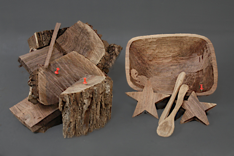 Five carvings from red section nearly finished.